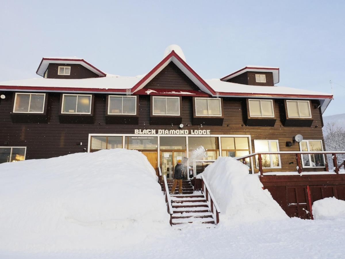 Black Diamond Lodge Нісеко Екстер'єр фото